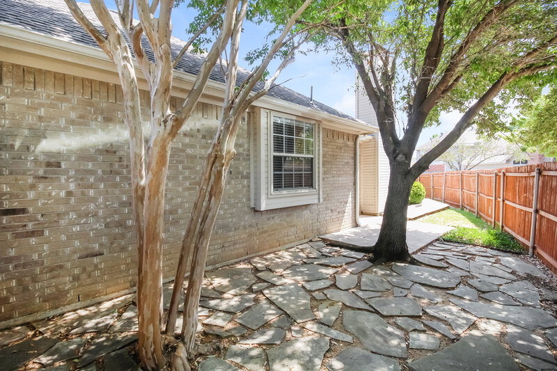 2,620/Mo, 828 Pinnacle Cir Lewisville, TX 75077 Rear View