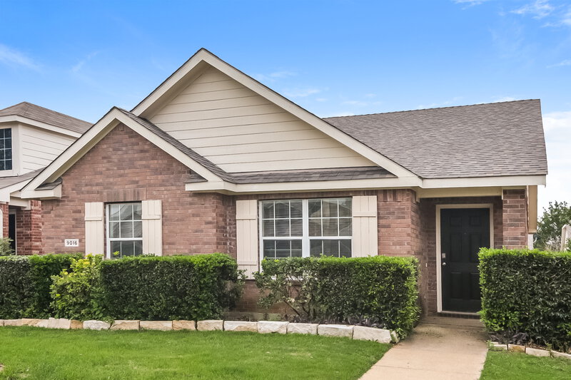 1,880/Mo, 9016 Stewart St Crossroads, TX 76227 Front View