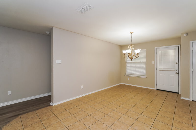 2,330/Mo, 7936 Meadow Spring Ln Fort Worth, TX 76120 Dining Room View