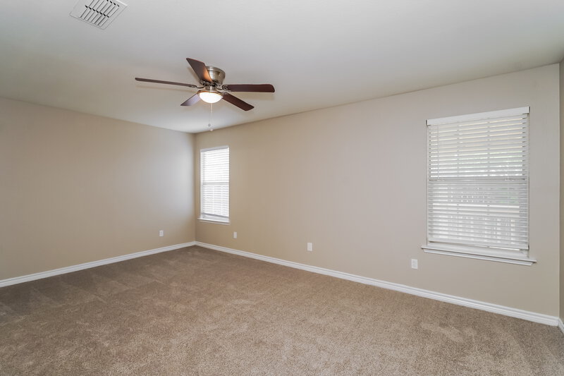 2,330/Mo, 7936 Meadow Spring Ln Fort Worth, TX 76120 Main Bedroom View 2