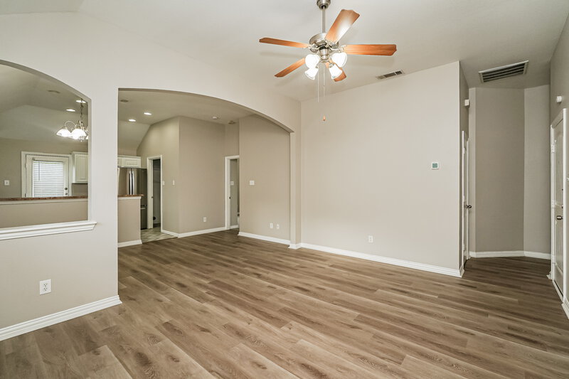 1,875/Mo, 140 Ringneck Dr Sanger, TX 76266 Living Room View