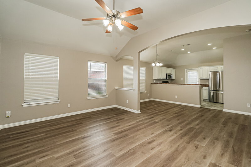 1,875/Mo, 140 Ringneck Dr Sanger, TX 76266 Living Room View 2