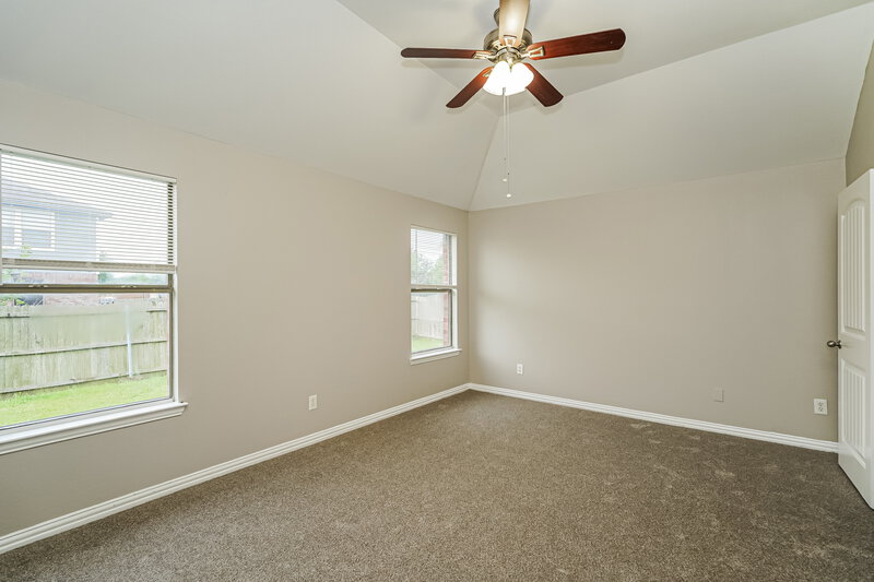 1,875/Mo, 140 Ringneck Dr Sanger, TX 76266 Main Bedroom View