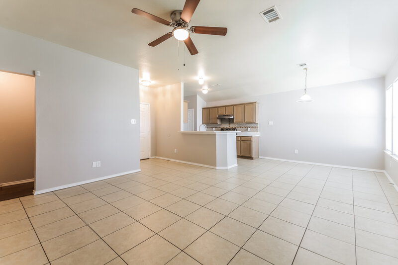 1,745/Mo, 1611 Cedar Bluff Ln Dallas, TX 75253 Living Room View 2