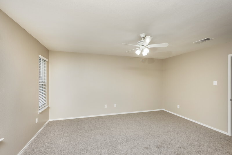 2,285/Mo, 1148 Tomahawk Dr Dallas, TX 75253 Main Bedroom View 2