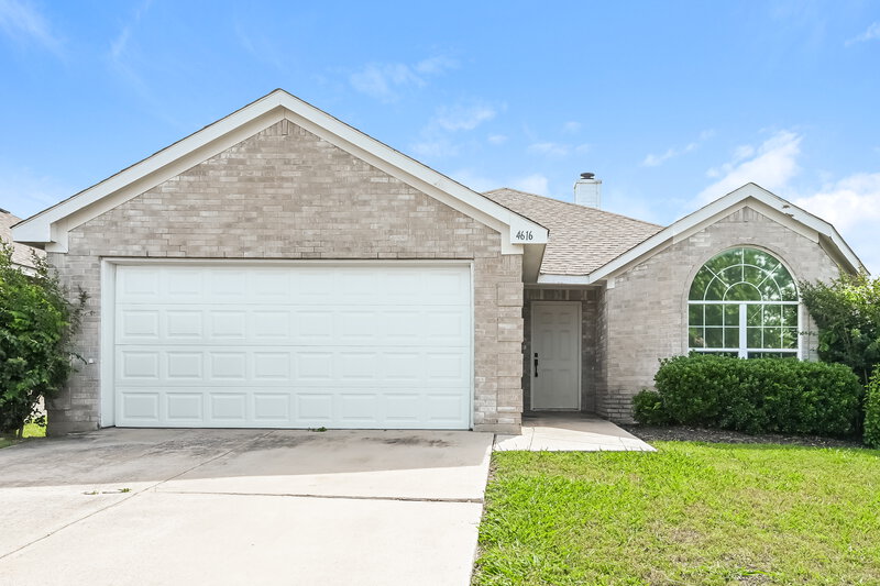 2,200/Mo, 4616 Wheatland Dr Fort Worth, TX 76179 External View