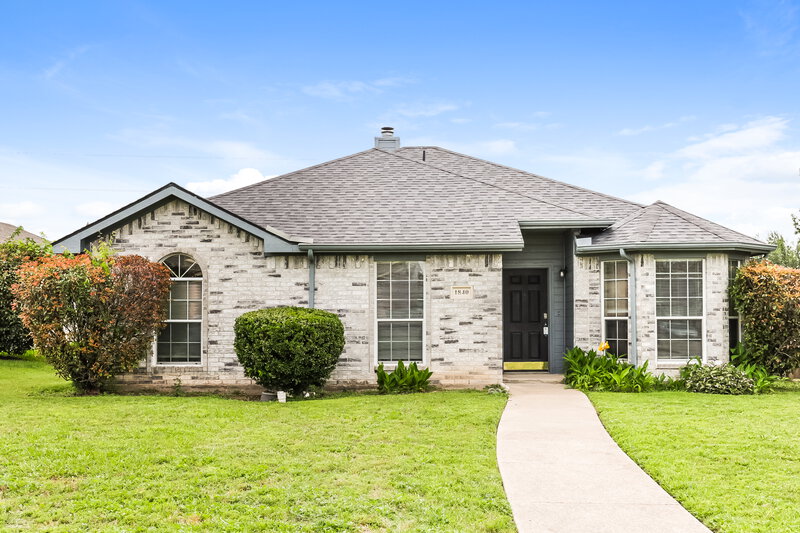 2,065/Mo, 1840 McNeely St Lancaster, TX 75134 External View