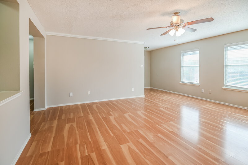 2,230/Mo, 204 Dartmouth Dr Forney, TX 75126 Living Room View