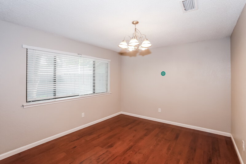 2,385/Mo, 2614 Berkshire Ln Grand Prairie, TX 75052 Dining Room View