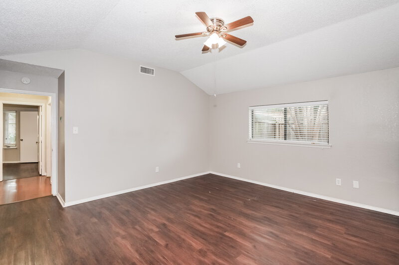 2,385/Mo, 2614 Berkshire Ln Grand Prairie, TX 75052 Main Bedroom View 2