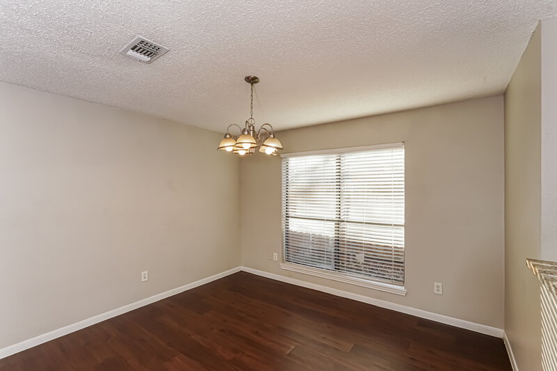 2,190/Mo, 416 Rifleman Trl Arlington, TX 76002 Dining Room View