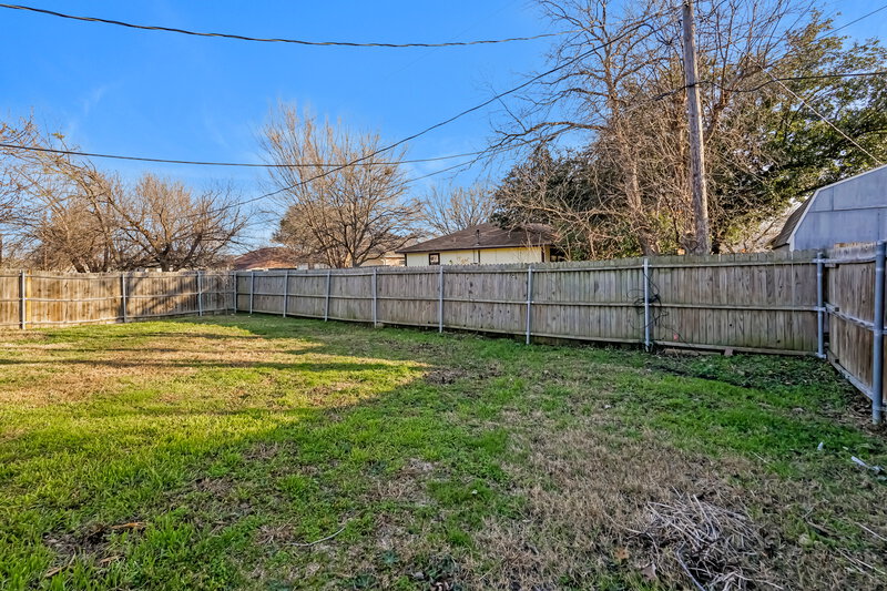 2,190/Mo, 416 Rifleman Trl Arlington, TX 76002 Rear View 2