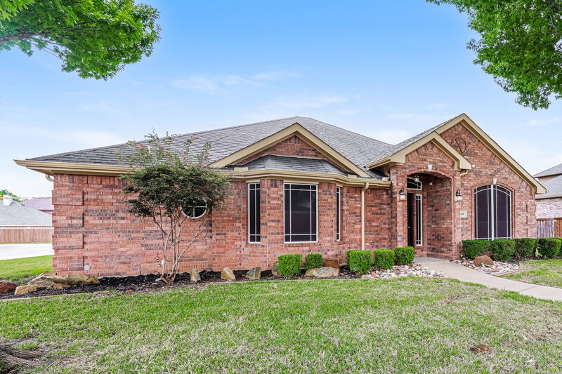 2,475/Mo, 900 Diann Cir Lancaster, TX 75146 Front View
