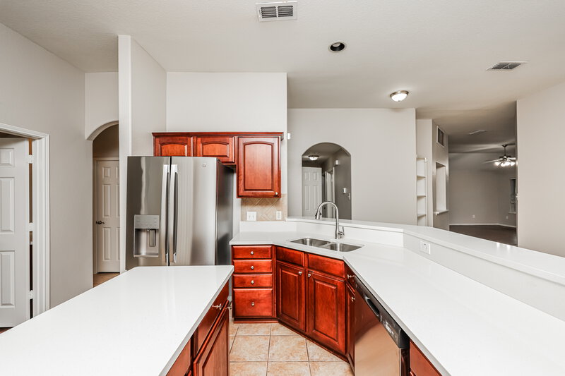 2,475/Mo, 900 Diann Cir Lancaster, TX 75146 Kitchen View 2