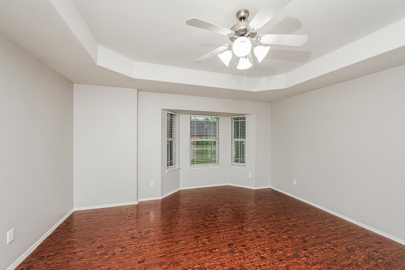 2,475/Mo, 900 Diann Cir Lancaster, TX 75146 Main Bedroom View