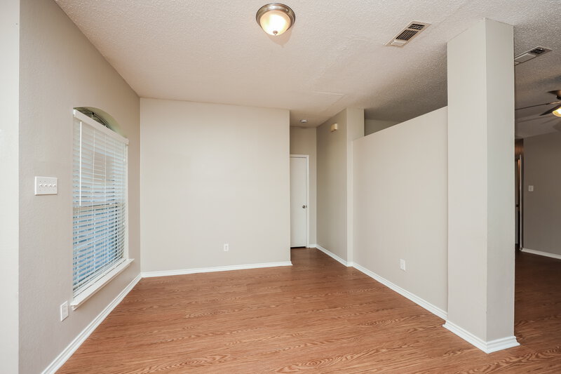 1,740/Mo, 2717 Bent Brook Dr Mesquite, TX 75181 Family Room View