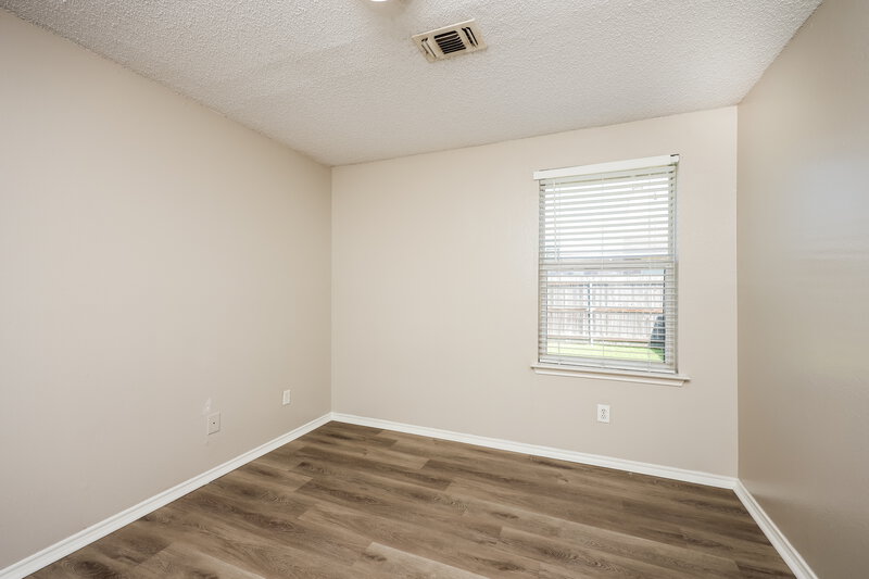 1,740/Mo, 2717 Bent Brook Dr Mesquite, TX 75181 Bedroom View