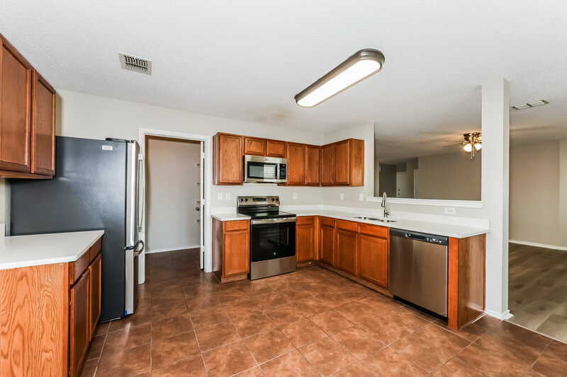 2,035/Mo, 9128 Garden Springs Dr Fort Worth, TX 76123 Kitchen View