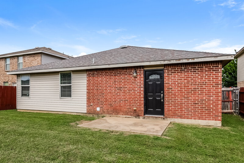 2,035/Mo, 9128 Garden Springs Dr Fort Worth, TX 76123 Rear View 2