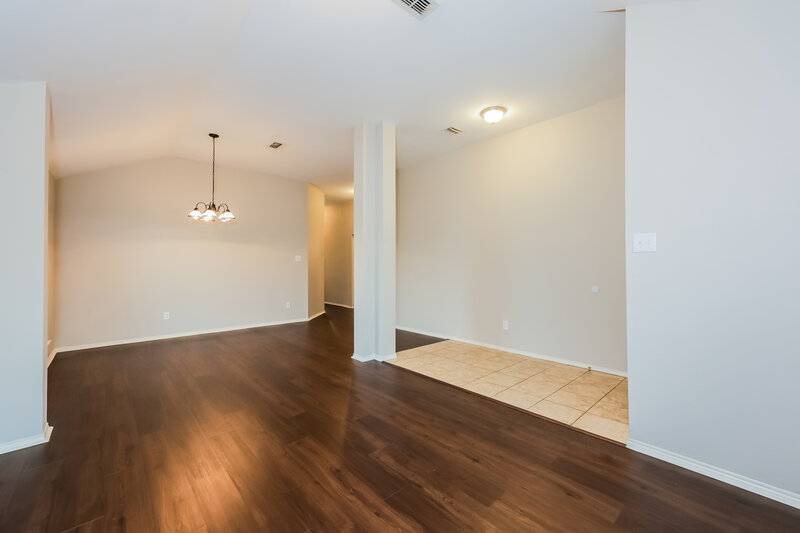 2,835/Mo, 1037 Hidden Meadow Dr Burleson, TX 76028 Living Room View
