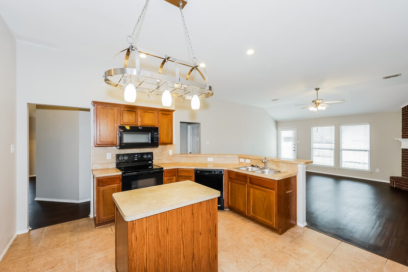 2,835/Mo, 1037 Hidden Meadow Dr Burleson, TX 76028 Kitchen View 2