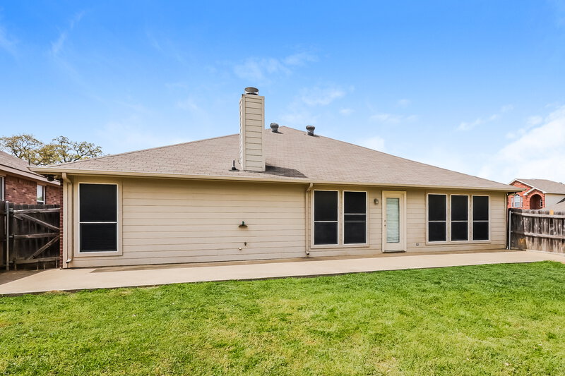 2,835/Mo, 1037 Hidden Meadow Dr Burleson, TX 76028 Rear View