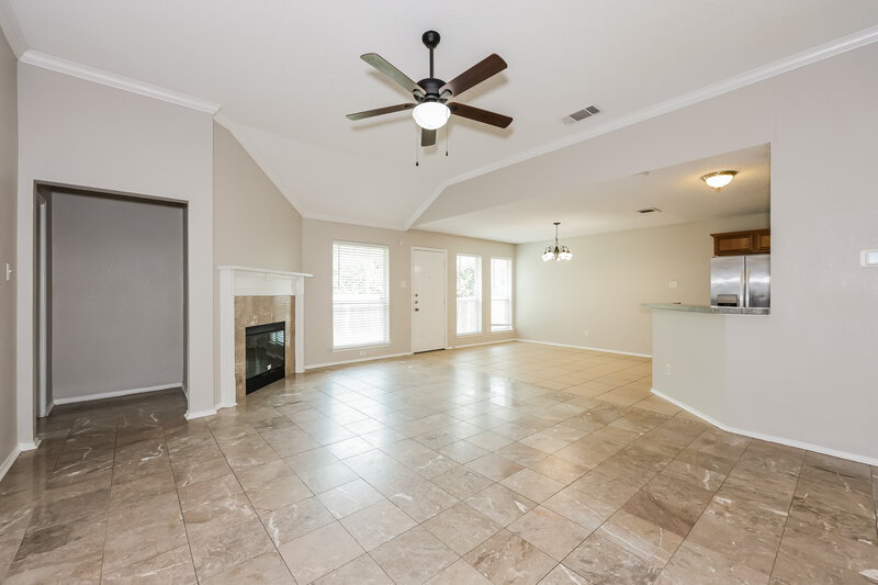 2,470/Mo, 613 Mesa Vista Dr Crowley, TX 76036 Living Room View