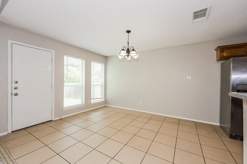 2,470/Mo, 613 Mesa Vista Dr Crowley, TX 76036 Dining Room View