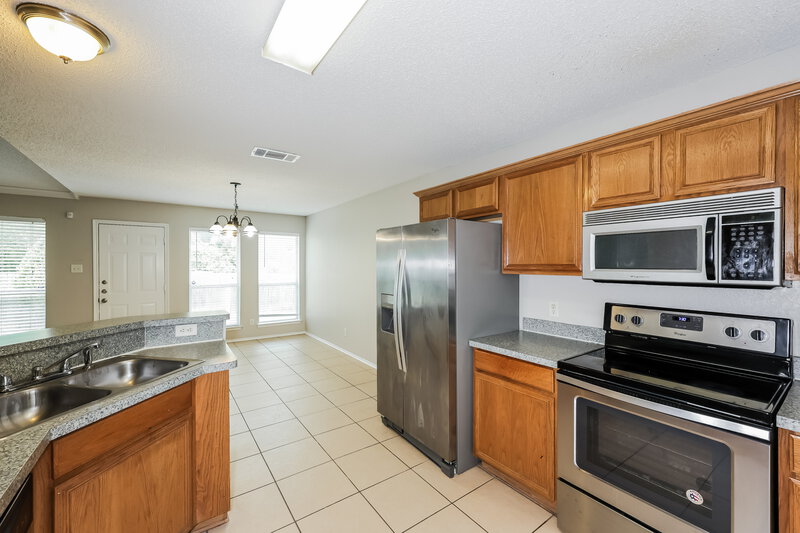 2,470/Mo, 613 Mesa Vista Dr Crowley, TX 76036 Kitchen View