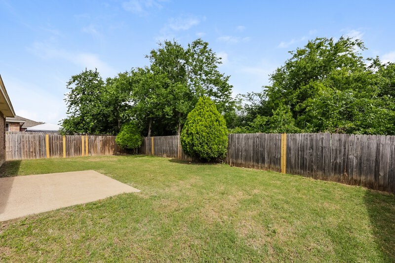 2,470/Mo, 613 Mesa Vista Dr Crowley, TX 76036 Rear View