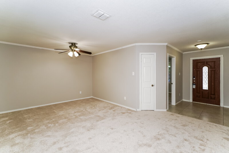 2,135/Mo, 1720 Rialto Way Justin, TX 76247 Living Room View 2