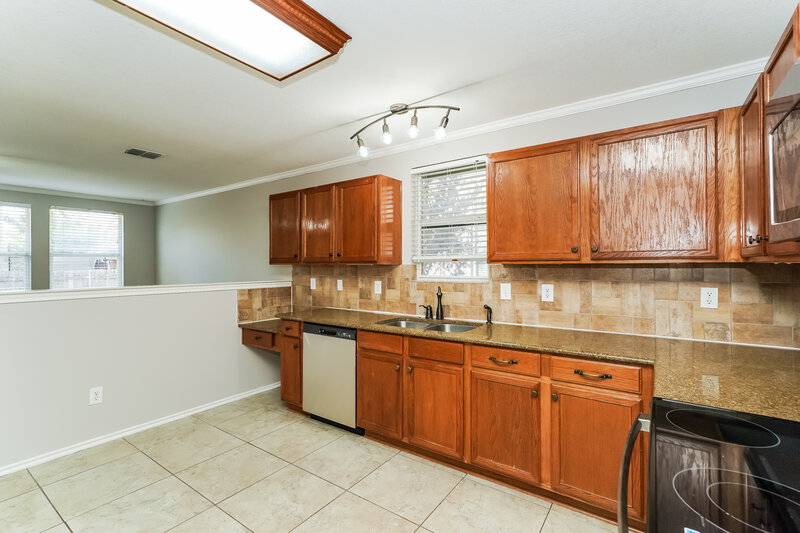 2,135/Mo, 1720 Rialto Way Justin, TX 76247 Kitchen View 2