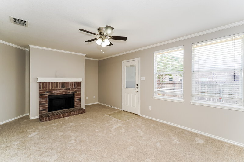 2,135/Mo, 1720 Rialto Way Justin, TX 76247 Family Room View