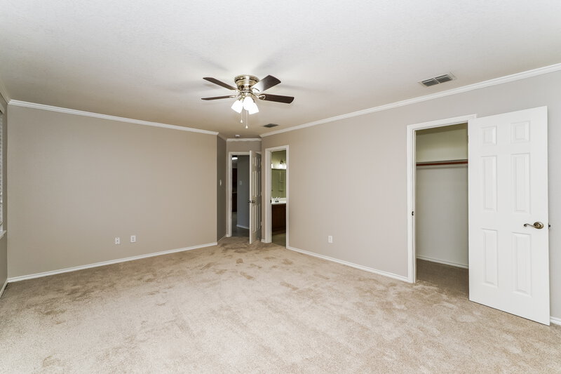 2,135/Mo, 1720 Rialto Way Justin, TX 76247 Main Bedroom View