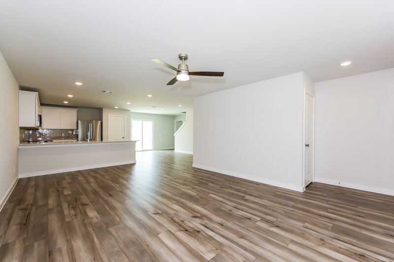 2,575/Mo, 3027 River Birch Dr Dallas, TX 75253 Living Room View 3