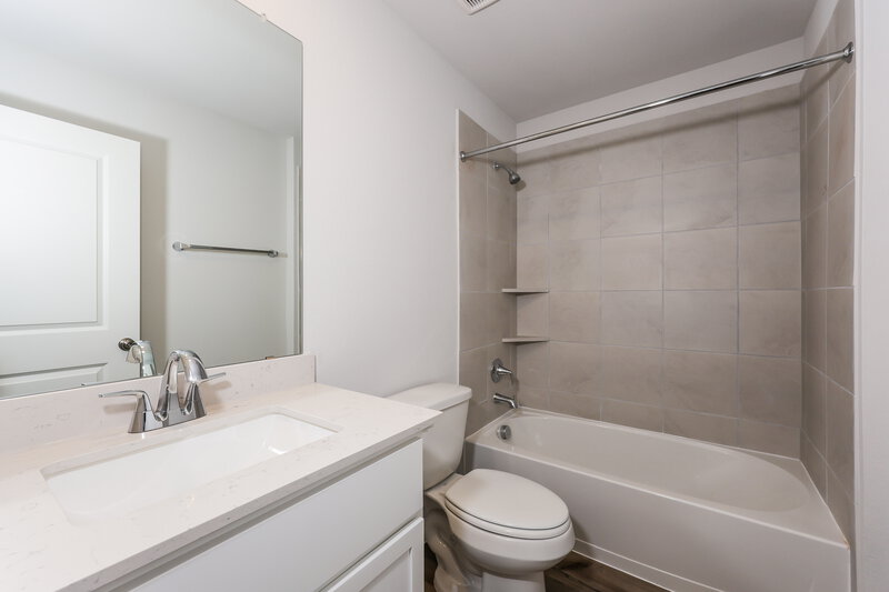 2,575/Mo, 3027 River Birch Dr Dallas, TX 75253 Bathroom View