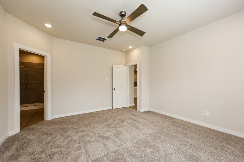 2,765/Mo, 321 Amberville Dr Red Oak, TX 75154 Main Bedroom View 2