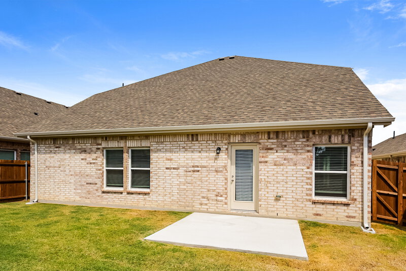 2,765/Mo, 321 Amberville Dr Red Oak, TX 75154 Rear View
