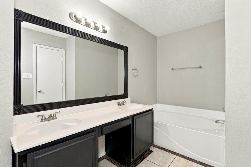 2,210/Mo, 6204 Tidewater Dr Arlington, TX 76018 Misc View 8