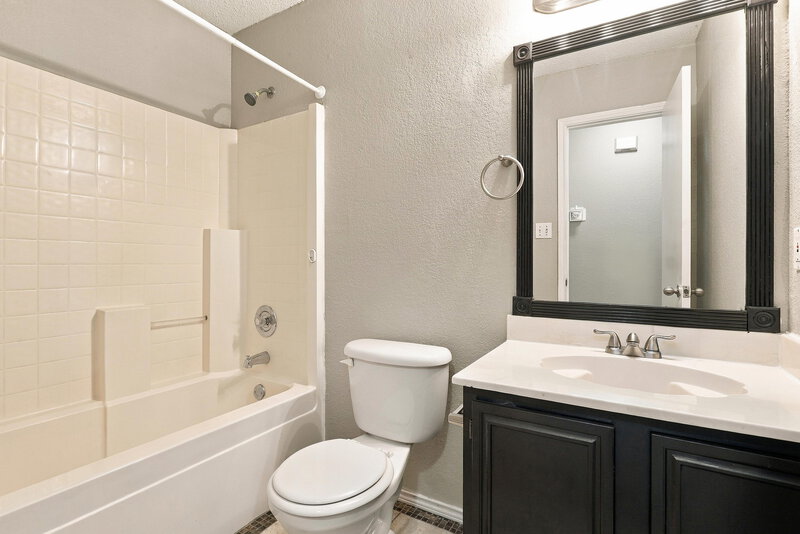 2,210/Mo, 6204 Tidewater Dr Arlington, TX 76018 Misc View 12
