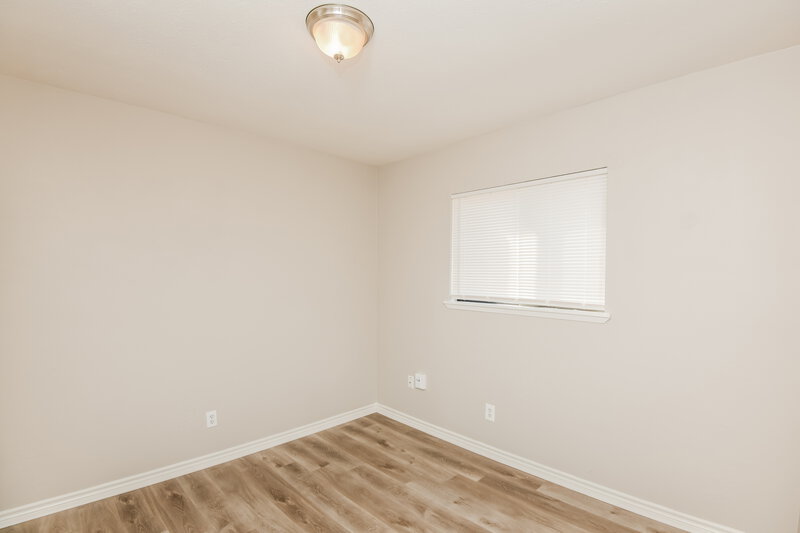 1,875/Mo, 656 Nora Ln Desoto, TX 75115 Bedroom View