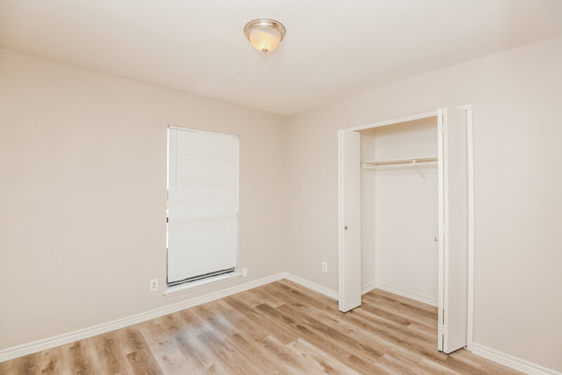 1,875/Mo, 656 Nora Ln Desoto, TX 75115 Bedroom View 2