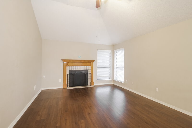 2,115/Mo, 1345 Jasmine Dr Lewisville, TX 75077 Living Room View 2