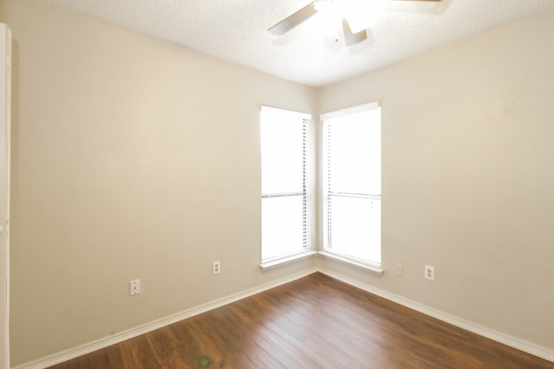 2,115/Mo, 1345 Jasmine Dr Lewisville, TX 75077 Bedroom View 2