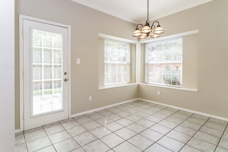 3,130/Mo, 7121 Greenspoint Dr Arlington, TX 76001 Dining Room View