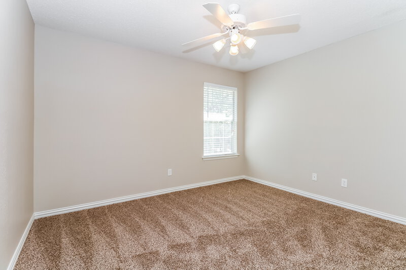 3,130/Mo, 7121 Greenspoint Dr Arlington, TX 76001 Bedroom View 2