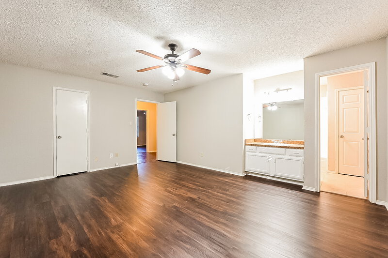 2,105/Mo, 6217 Cool Springs Dr Arlington, TX 76001 Misc View 9