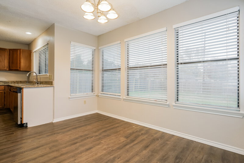 2,480/Mo, 2305 Weyborn Dr Arlington, TX 76018 Dining Room View