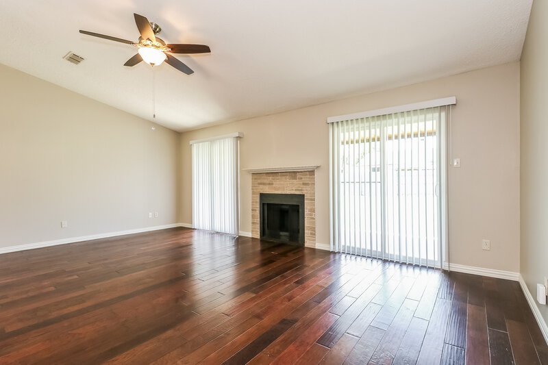 2,285/Mo, 316 Iberis Dr Arlington, TX 76018 Family Room View