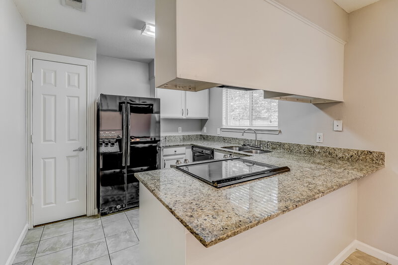 2,345/Mo, 6418 Nicole Way Arlington, TX 76002 Kitchen View